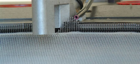 Maille knitting machine